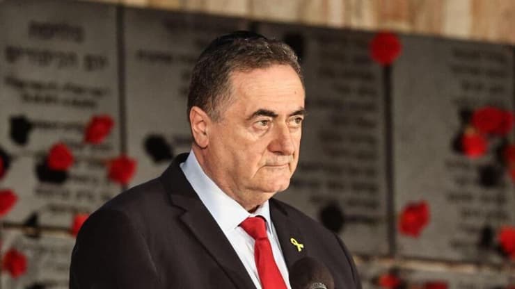 שר הביטחון כ״ץ בטקס ההתייחדות עם זכר חללי הצנחנים