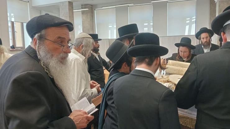 ישראלים בבית חב"ד בקישינב, במולדובה