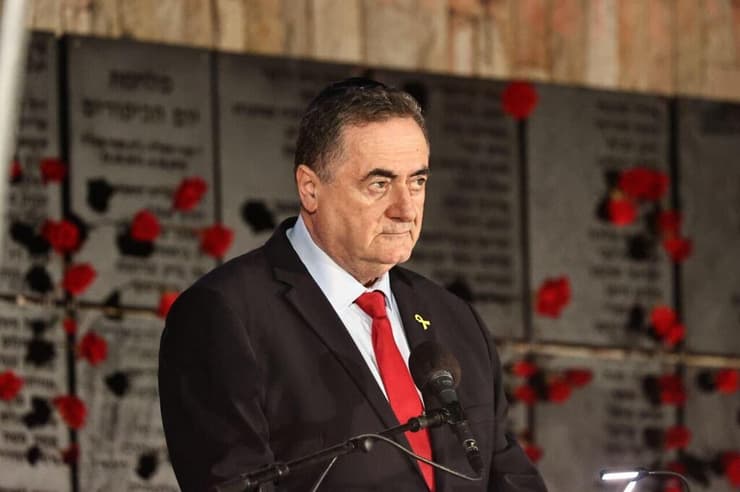 שר הביטחון כ״ץ בטקס ההתייחדות עם זכר חללי הצנחנים