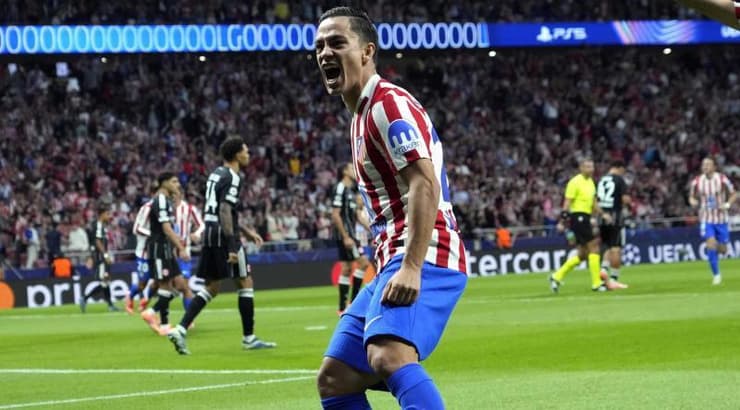 ג׳יאוקמו ראספדורי חוגג