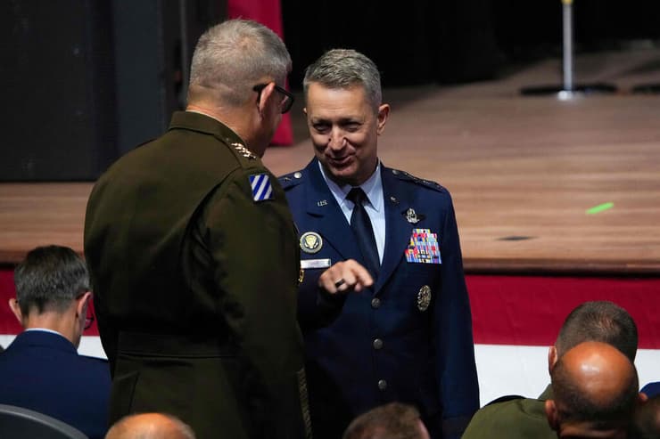 ארה"ב שר ההגנה פיט הגסת' כינוס מיוחד ל גנרלים ראש המטות המשולבים דן קיין