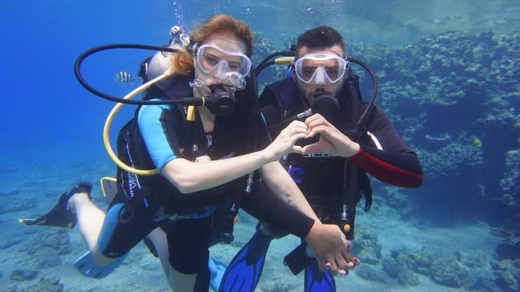 יוליה צ'בן ועבד אלרחמאן אלזיאדנה שנרצחו בחוף בזיקים ב 7/10