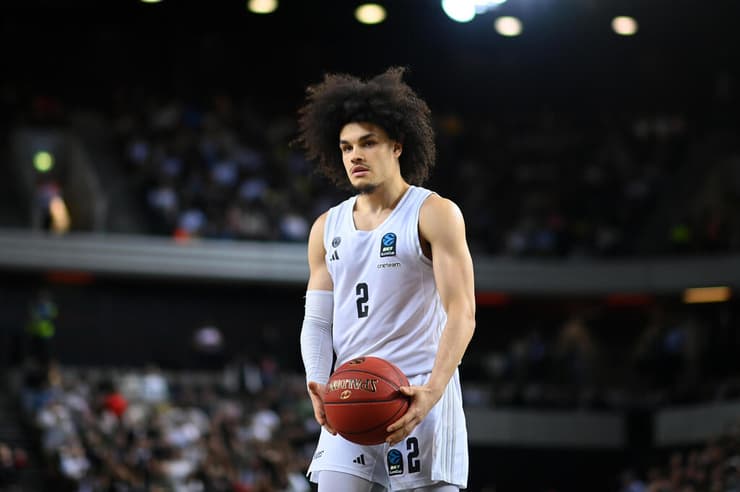 שחקן פריז באסקט נדיר חיפי