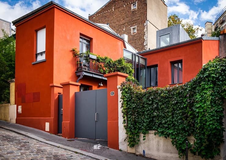 שכונת Ménilmontant בפריז (צילום:Eric Laudonien / Shutterstock) שכונת Ménilmontant בפריז