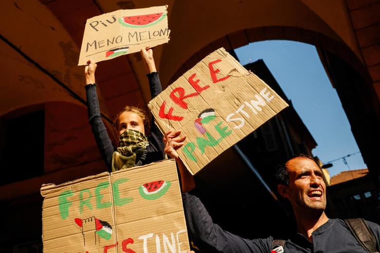 בולוניה (צילום: REUTERS/Antonio Denti) מחאות פרו פלסטיניות באיטליה