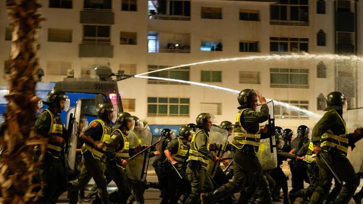 הפגנה בקזבלנקה שבמרוקו בדרישה לשירותים ציבוריים טובים יותר