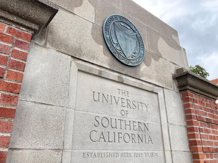 סטודנטים באוניברסיטת דרום קליפורניה (USC) מחו בעקבות הפרסום (צילום: shutterstock) אוניברסיטת דרום קליפורניה (USC)