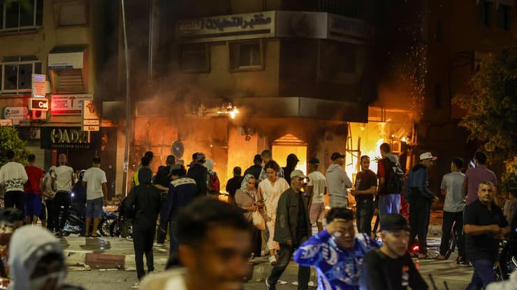 הפגנה בקזבלנקה שבמרוקו בדרישה לשירותים ציבוריים טובים יותר