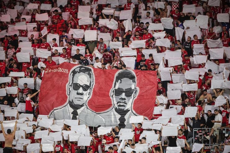 אוהדי הפועל באר-שבע (צילום: עוז מועלם) אוהדי הפועל באר-שבע