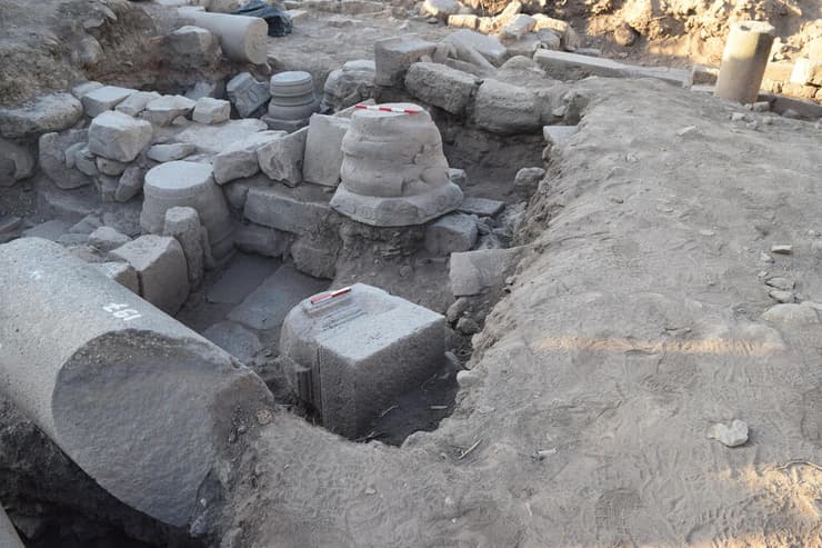 פריטים שהתגלו בחפירה בשמורת יהודיה (צילום: ד"ר מיכאל אזבנד) פריטים שהתגלו בחפירה בשמורת יהודיה