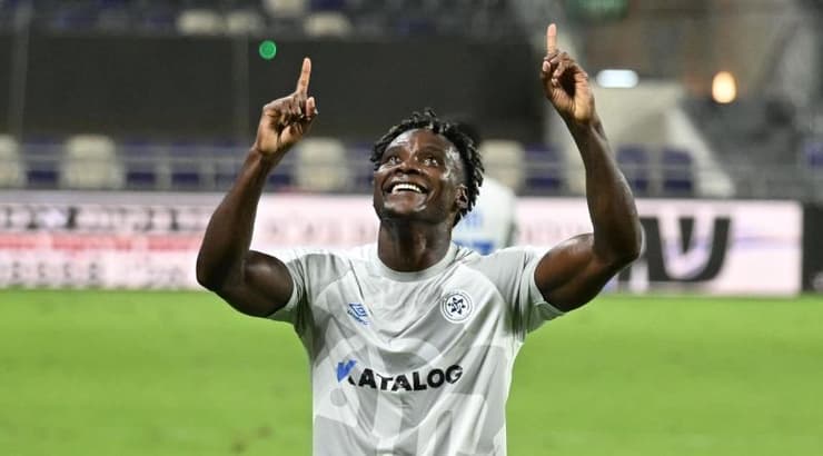 חוסה קורטס חוגג (ראובן שוורץ) חוסה קורטס חוגג