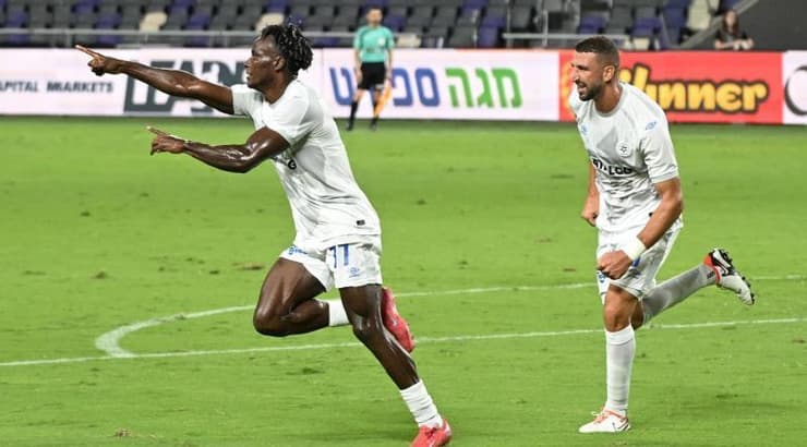 חוסה קורטס חוגג (ראובן שוורץ) חוסה קורטס חוגג