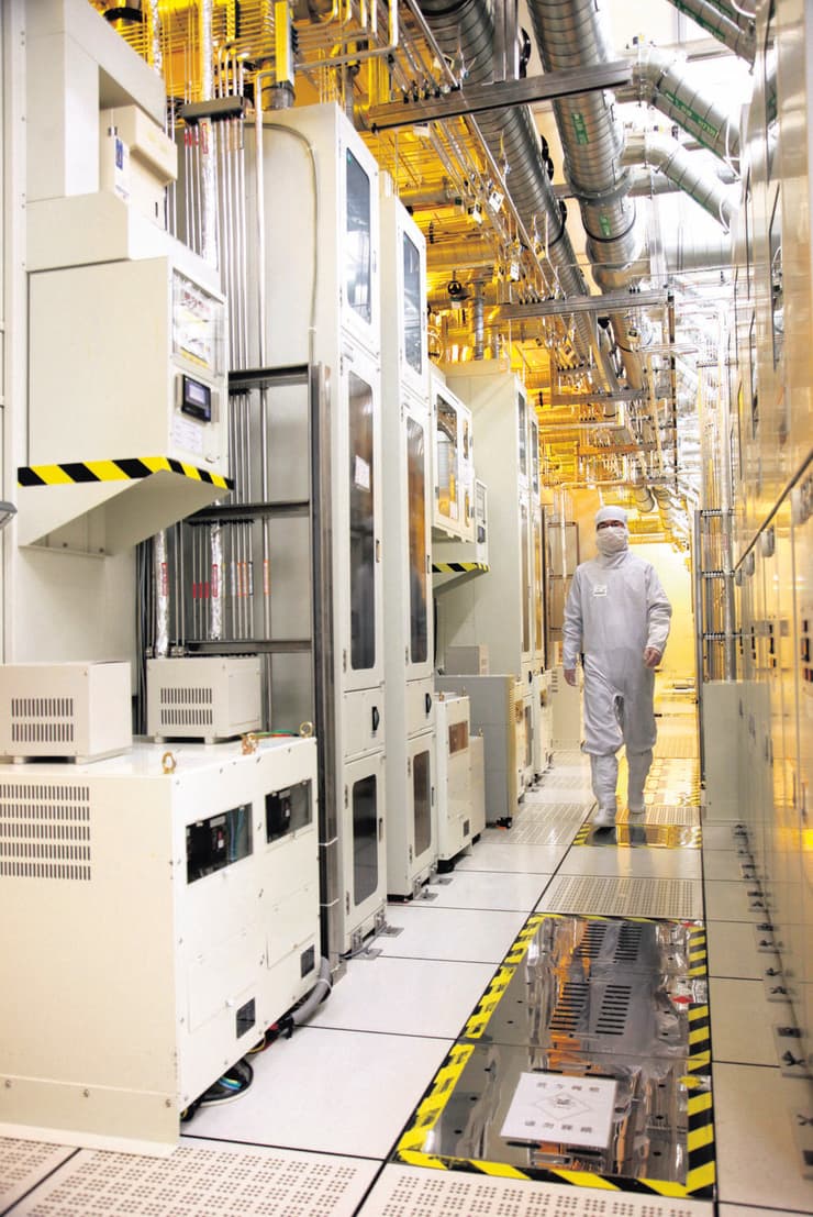 מרכז ייצור השבבים המתקדם והחשוב בעולם הופך את טייוואן למעצמה חזקה בהרבה מכפי שאפשר היה לצפות מאי בגודל של שווייץ או הולנד, שבו חיים כ־23 מיליון תושבים בצפיפות גבוהה