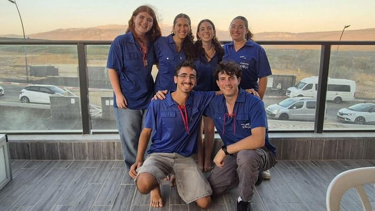 גרעין קריית שמונה על רקע החרמון