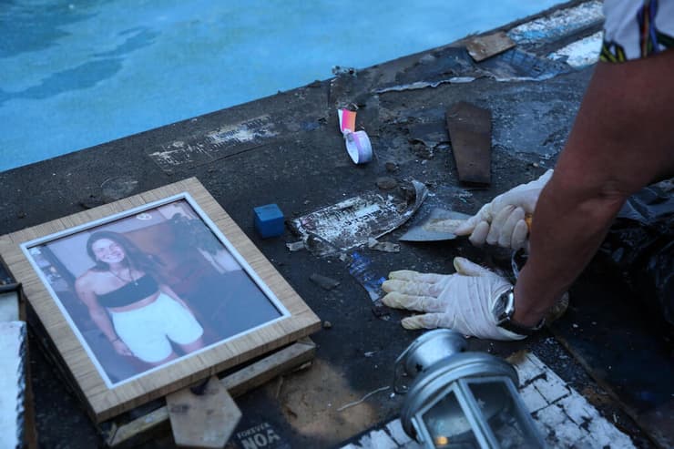 ניקיון ושיפוץ האנדרטה בכיכר דיזנגוף