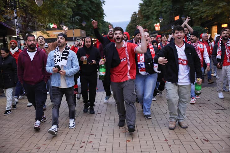 צעדת האוהדים (צילום: עוז מועלם) אוהדי הפועל ת"א
