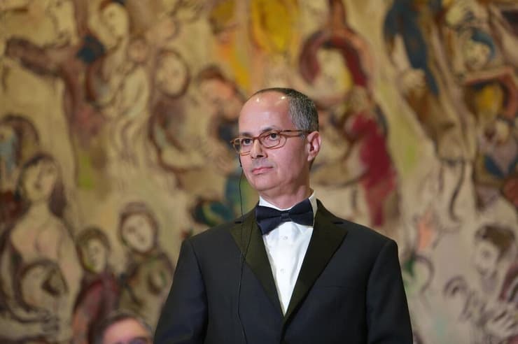 פרופ' עומר יאגי בכנסת ב-2018, לאחר שזכה בפרס וולף