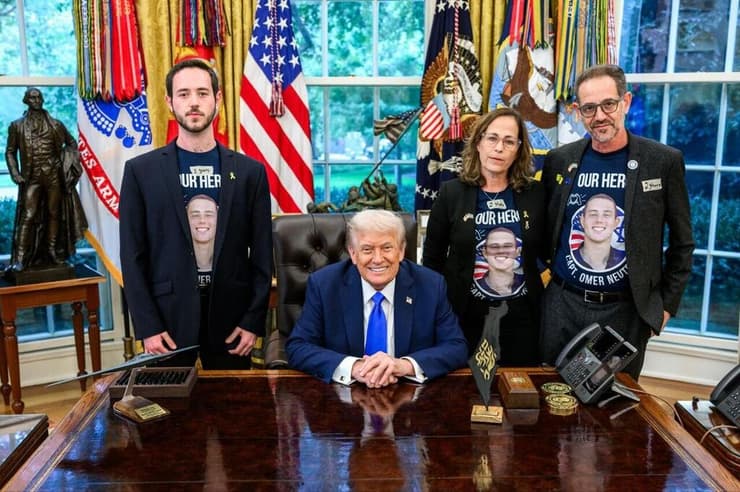 אורנה ורונן נאוטרה, הוריו של החלל החטוף עומר נאוטרה, בפגישה עם טראמפ בבית הלבן 