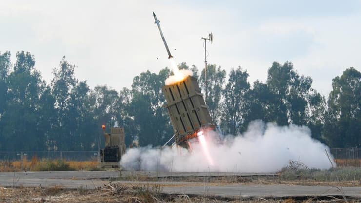 מערכת כיפת ברזל (צילום: דובר צה"ל) מערכת "כיפת ברזל"