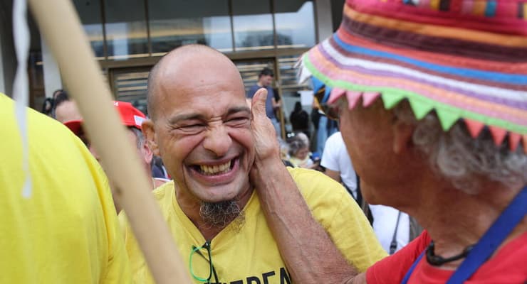 שחר מור (זהירו), אחיינו של אברהם מונדר