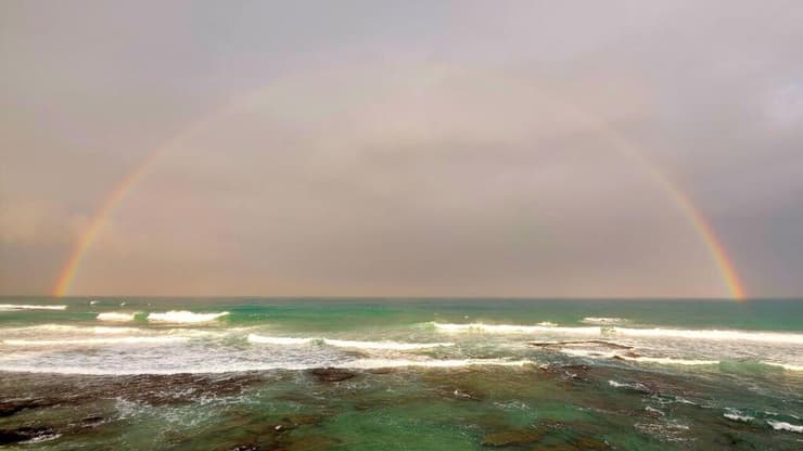 קשת הבוקר בגן הלאומי חוף פלמחים