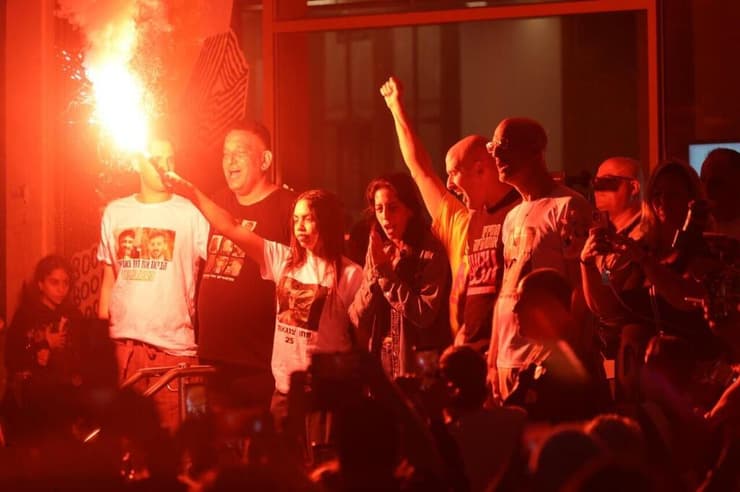 צילום: מוטי קמחי המשפחות בכיכר החטופים