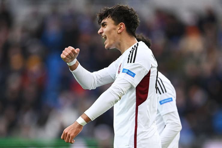 סירב לייצג את גרמניה. קאן אוזון