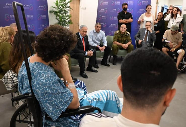 צילום: חיים צח/ לע״מ ראש הממשלה בנימין נתניהו בית חולים מרכז הרפואי שיבא-תל השומר לבחון את היערכות מערכת הבריאות לקליטת החטופים במבצע ״שבים לגבולם״
