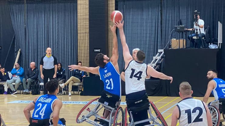 ישראל נגד בריטניה בכדורסל כסאות גלגלים