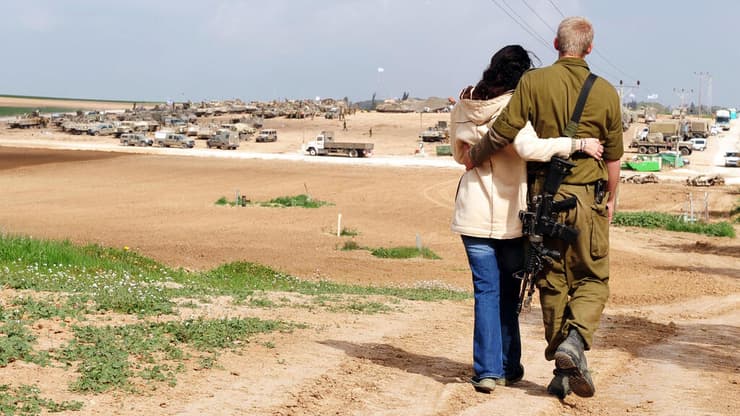 אחרי כמעט שלוש שנים שהוא במילואים, אני שוב מוצאת את עצמי על תקן של אם חד הורית" 