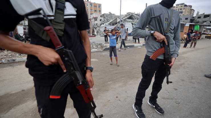 מחבלי חמאס בנוסייראת