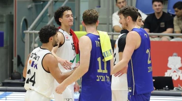 ווייל ריימן וטי ג'יי ליף בסיום