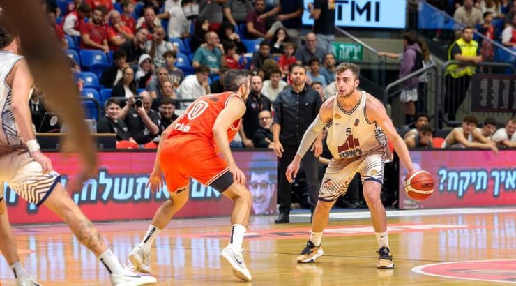 תומר אסייג מול בר טימור (רועי כפיר) תומר אסייג מול בר טימור