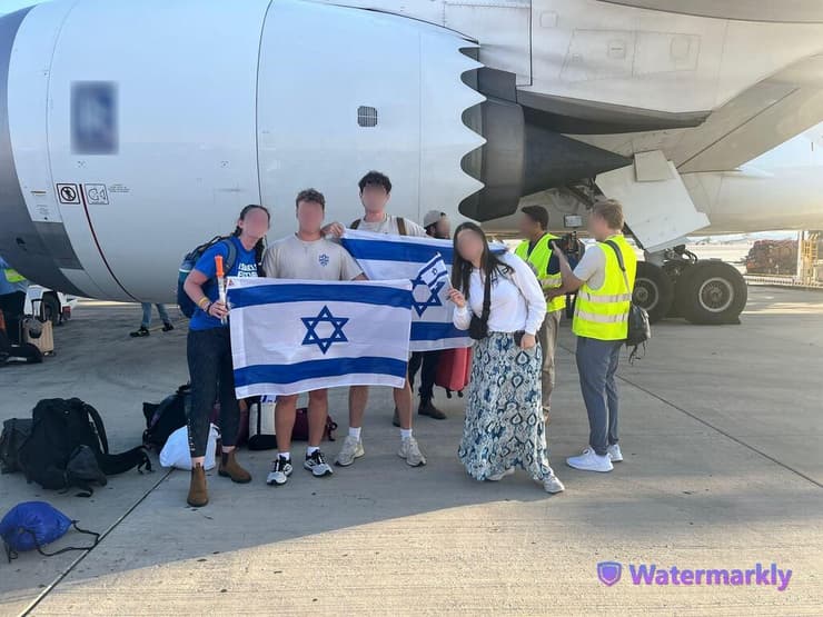 החניכים החדשים בבית החדש לחיילים בודדים בחנתון