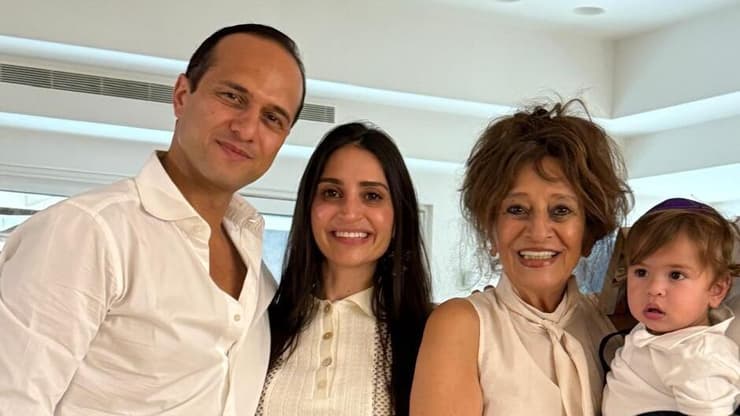 משפחת בטש: ליאון (ימין), אורלי, נופר ויהונתן