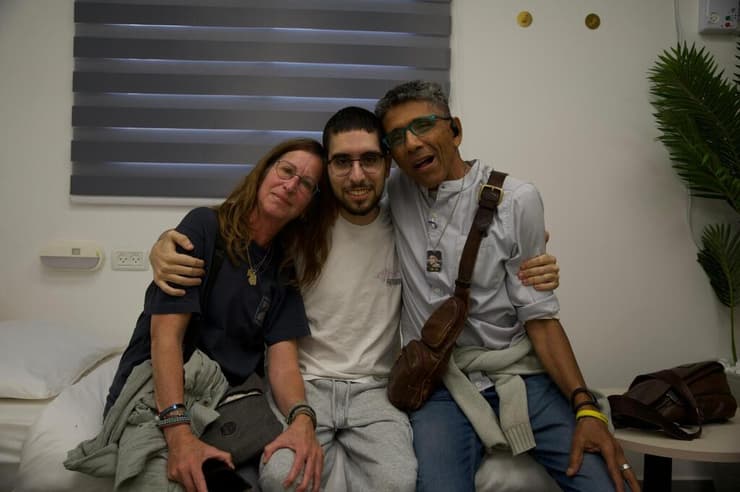 אביתר דוד במפגש המרגש עם משפחתו