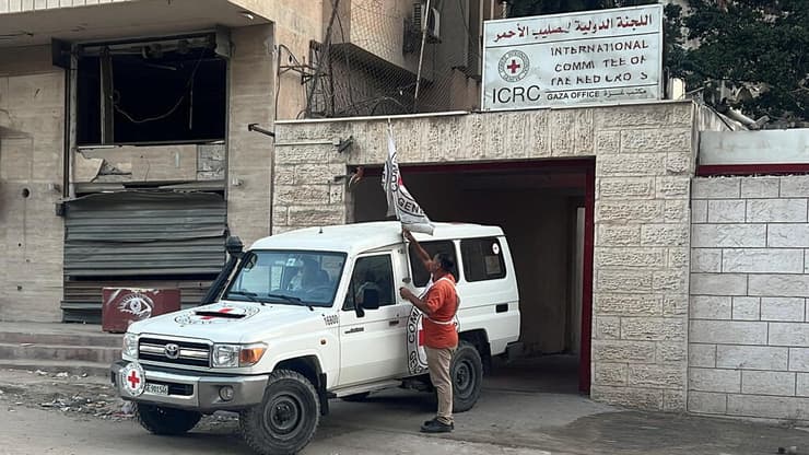 רצועת עזה רכב של הצלב האדום