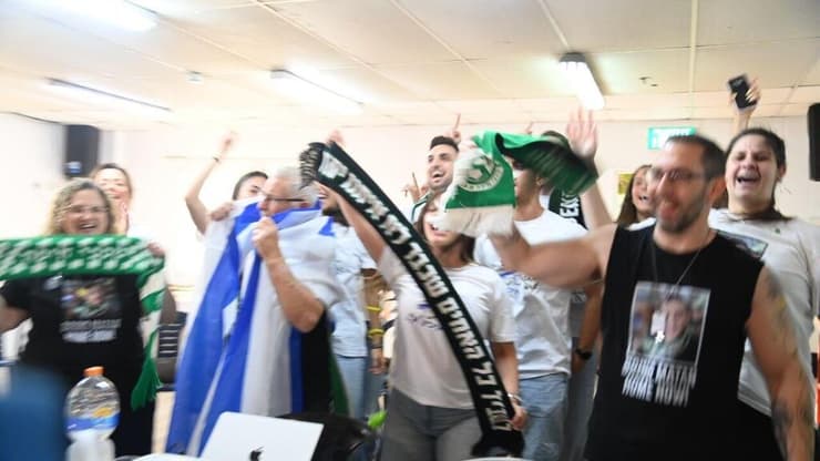 משפחה וחברים של מתן אנגרסט