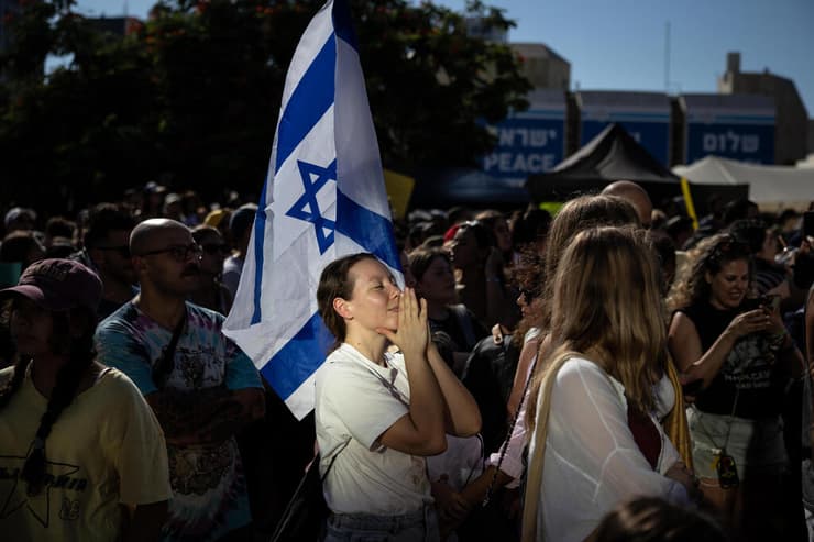 חגיגות השיבה בכיכר החטופים, אוקטובר אשתקד (צילום: Chris McGrath/Getty Images) חגיגות בכיכר החטופים