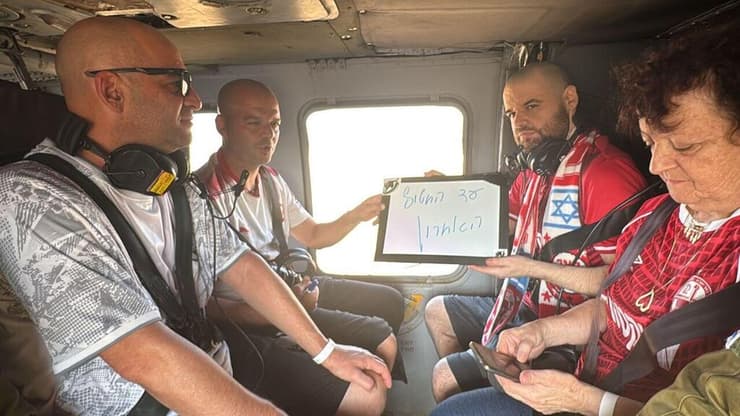 איתן הורן במסוק צה"ל בדרך לבית החולים