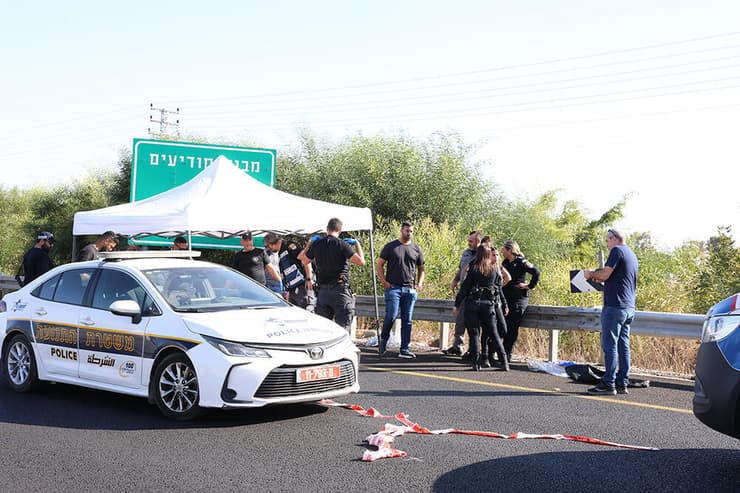 הזירה בכביש 443