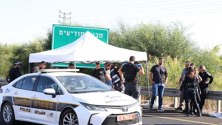 הזירה בכביש 443