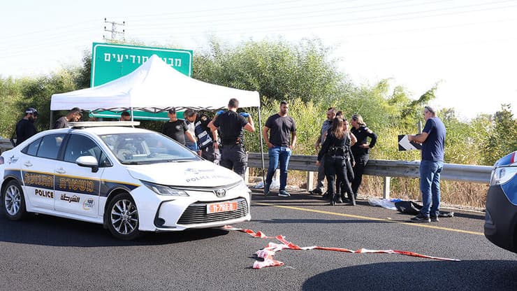 הזירה בכביש 443