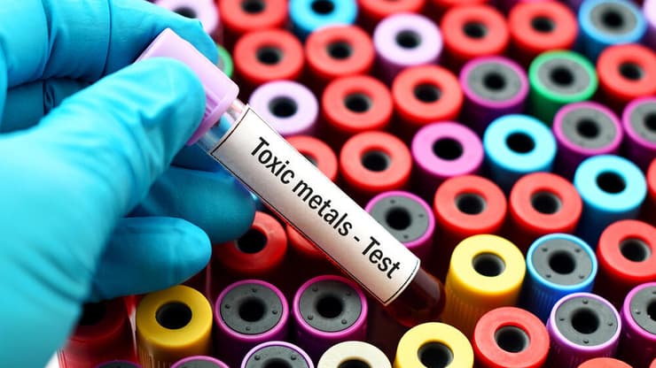 הצטברות עופרת בגוף לאורך זמן עלולה להיות מסוכנת (צילום: Shutterstock) מתכות