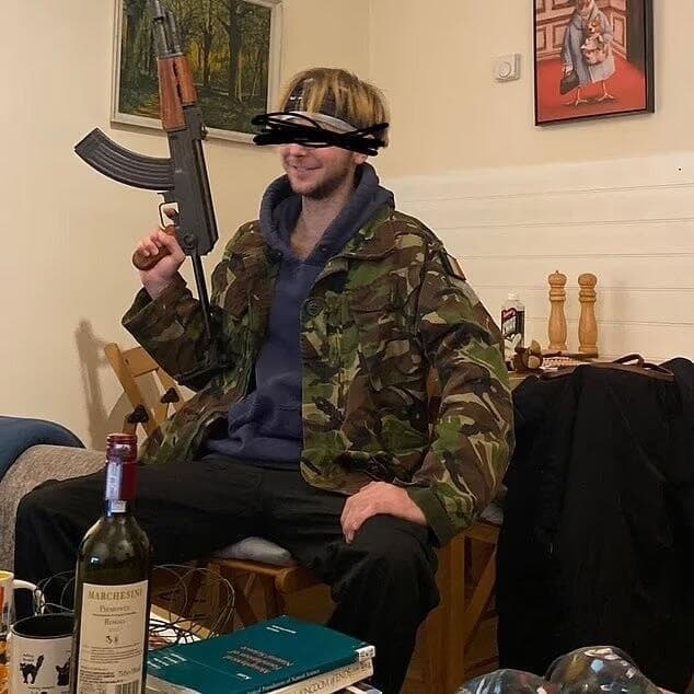 בריטניה סטודנט סמואל וויליאמס הפגנה פרו פלסטינית לקבור ציונים באדמה