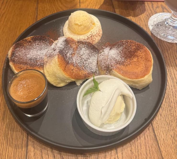 "אוויר בטעם של ביצה - הפנקייקים של יפן"