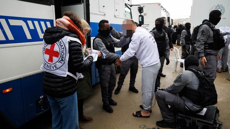 *לשימוש הכתבה בלבד* שחרור האסירים הפלסטינים בכלא קציעות