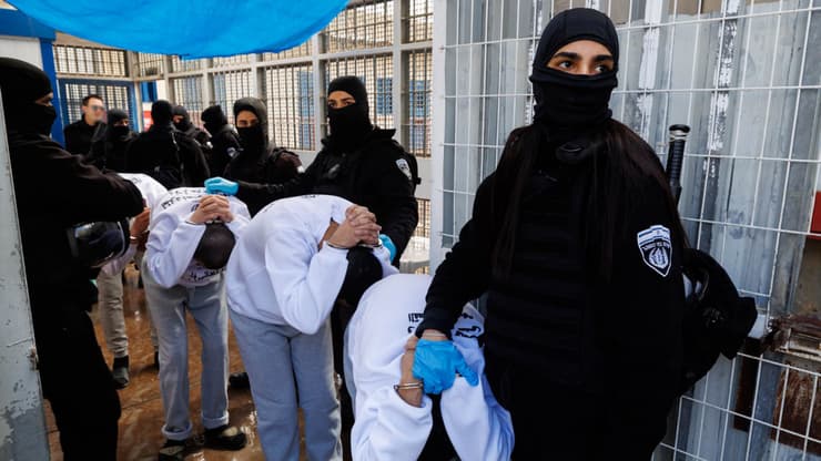 *לשימוש הכתבה בלבד* שחרור האסירים הפלסטינים בכלא קציעות