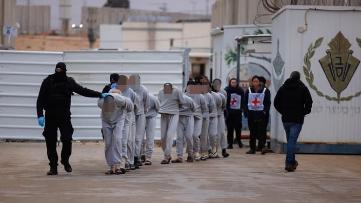 *לשימוש הכתבה בלבד* שחרור האסירים הפלסטינים בכלא קציעות