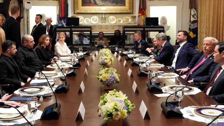 פגישתם של טראמפ וזלנסקי